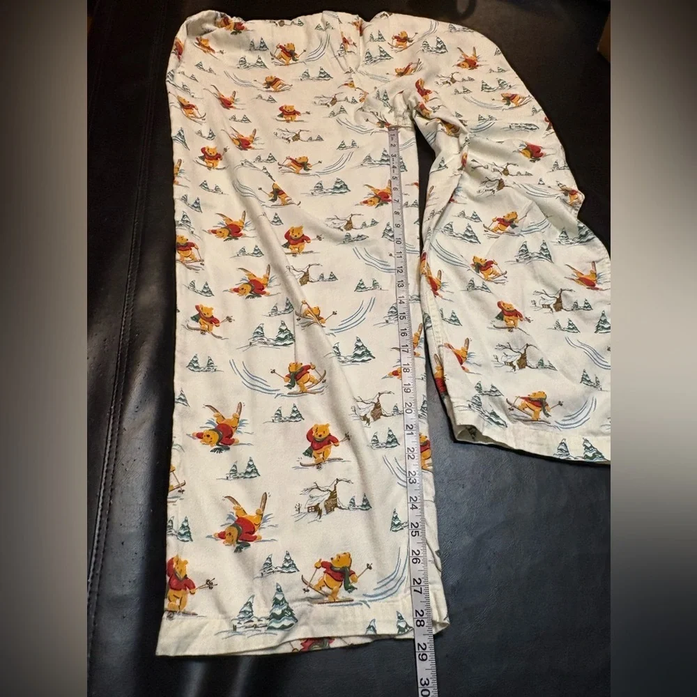 Winnie the Pooh size extra large pajama pants with a cute winter scene. - Picture 11 of 15